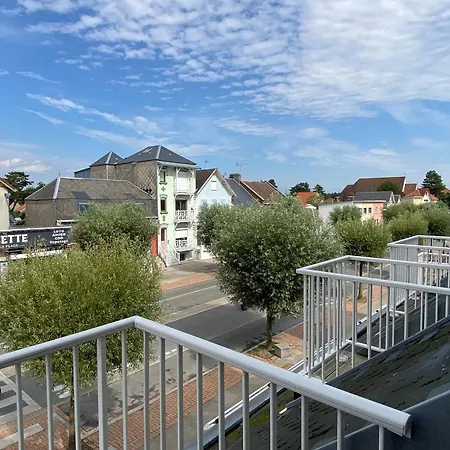 Apartment Studio Renove Avec 2 Balcons, Proche Plage & Commerces - Fr-1-730-53 *